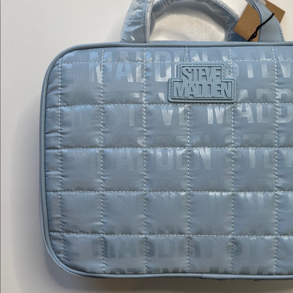 Steve Madden Sky Blue Nylon Quilted Weekender Cosmetic Bag NWT - Picture 11 of 14